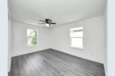 7611 Shotwell #B, Houston, TX 77016 - Photo 10