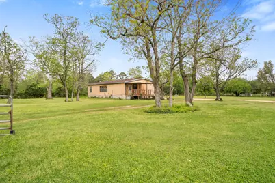 1001 E Stroker Road, Crosby, TX 77532 - Photo 2