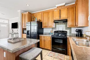 971 Driftwood Dr, Crystal Beach, TX 77650 - Photo 22