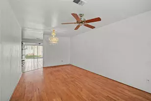 10614 Faircroft Dr, Houston, TX 77048 - Photo 10