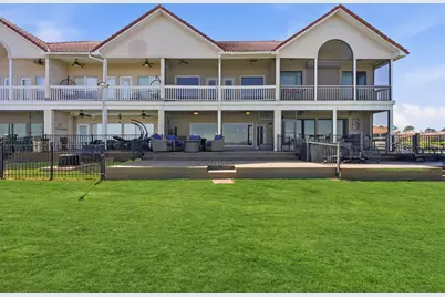 2 Regency Point, Conroe, TX 77356 - Photo 34