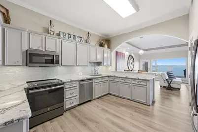 2 Regency Point, Conroe, TX 77356 - Photo 12