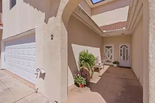 2 Regency Pt, Conroe, TX 77356 - Photo 2