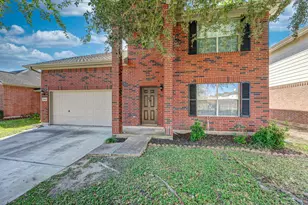 15831 Crooked Arrow Dr, Sugar Land, TX 77498 - Photo 4