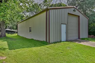 1950 Country Club Rd, Brenham, TX 77833 - Photo 38