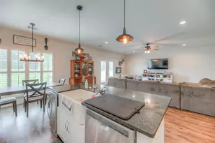 122 Maryville Ln, Liberty, TX 77575 - Photo 4