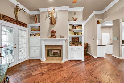 208 River Oaks Drive, Lake Jackson, TX 77566 - Photo 10