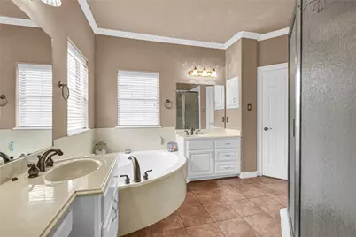 208 River Oaks Drive, Lake Jackson, TX 77566 - Photo 22