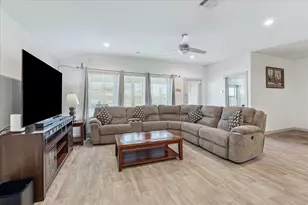 1115 Della Ln, Rosharon, TX 77583 - Photo 12