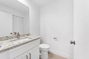 2829 Timmons Ln, Houston, TX 77027 - Photo 10