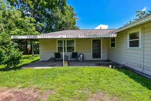 212 S Mattson St, West Columbia, TX 77486 - Photo 32