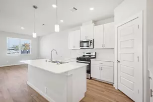 2167 Boardwalk Ln, Kemah, TX 77565 - Photo 12