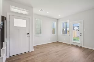 2167 Boardwalk Ln, Kemah, TX 77565 - Photo 2