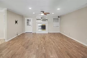 1431 Walnut Ln, Houston, TX 77339 - Photo 10