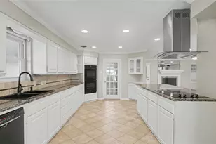 1431 Walnut Ln, Houston, TX 77339 - Photo 12