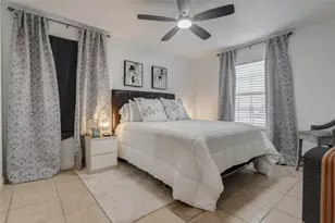 2750 Holly Hall St, Houston, TX 77054 - Photo 16
