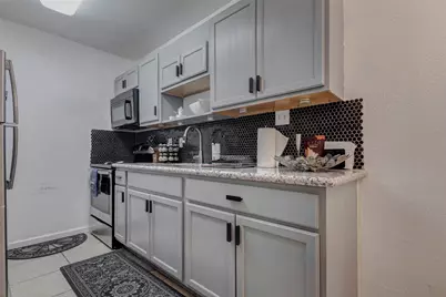 2750 Holly Hall Street #311, Houston, TX 77054 - Photo 10
