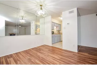 9700 Leawood Boulevard #1807, Houston, TX 77099 - Photo 18