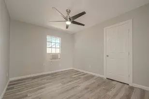 2415 Lidstone St, Houston, TX 77023 - Photo 26