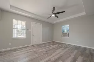 2415 Lidstone St, Houston, TX 77023 - Photo 12