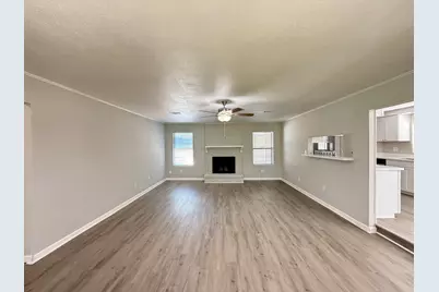 123 Lone Oak Drive, Highlands, TX 77562 - Photo 6