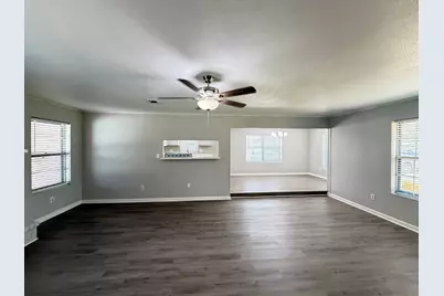 123 Lone Oak Drive, Highlands, TX 77562 - Photo 8