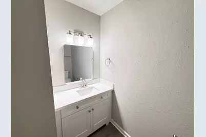 123 Lone Oak Drive, Highlands, TX 77562 - Photo 20