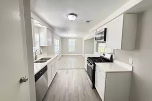 123 Lone Oak Dr, Highlands, TX 77562 - Photo 14