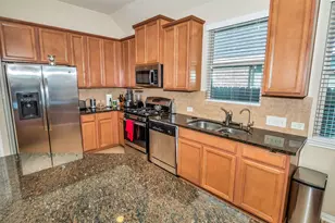 8807 Seguin Cove Ln, Richmond, TX 77407 - Photo 8