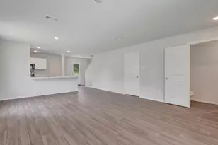 305 Dana Dr, Lufkin, TX 75901 - Photo 2