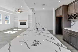 939 Lake View Dr, Montgomery, TX 77356 - Photo 14