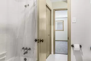 4410 T C Jester Blvd, Houston, TX 77018 - Photo 8