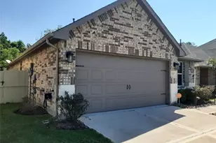 9257 Inland Leather Ln, Conroe, TX 77385 - Photo 2