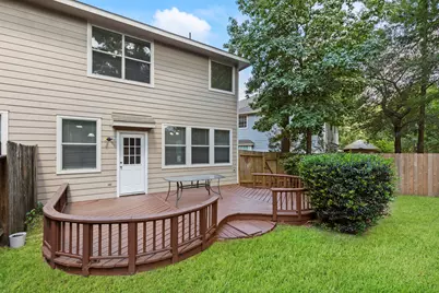 106 E Stedhill Loop, The Woodlands, TX 77384 - Photo 2