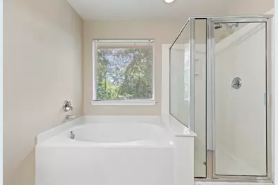 106 E Stedhill Loop, The Woodlands, TX 77384 - Photo 22