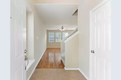 106 E Stedhill Loop, The Woodlands, TX 77384 - Photo 6