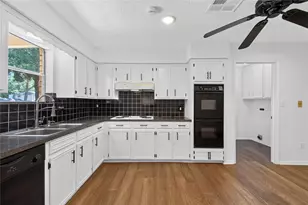 25223 Lynbriar Ln, Spring, TX 77373 - Photo 14