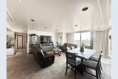 2016 Main Street #1704, Houston, TX 77002 - Photo 2