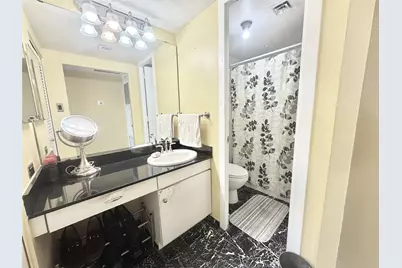 2016 Main Street #1704, Houston, TX 77002 - Photo 20