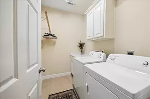 13731 Brookbluff Ln, Houston, TX 77077 - Photo 14