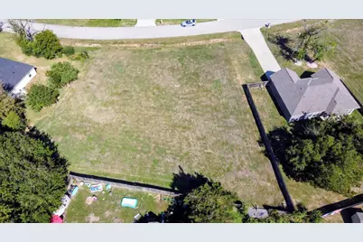 12423 Pecan Drive, Willis, TX 77318 - Photo 10