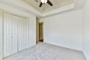 166 E Capstone Cir, The Woodlands, TX 77381 - Photo 32