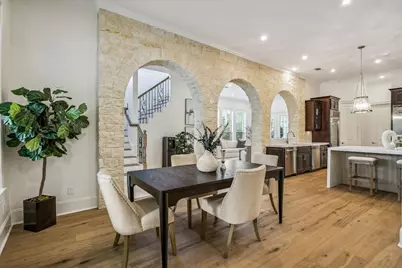 15 W Rivercrest Drive, Houston, TX 77042 - Photo 10