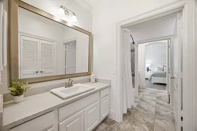 15 W Rivercrest Drive, Houston, TX 77042 - Photo 26