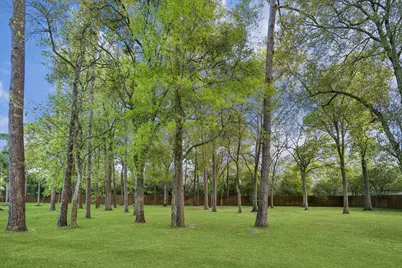 15 W Rivercrest Drive, Houston, TX 77042 - Photo 46