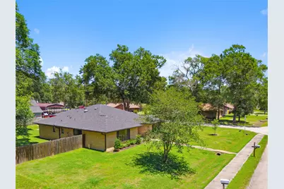 843 Fall Creek Drive, Huffman, TX 77336 - Photo 38