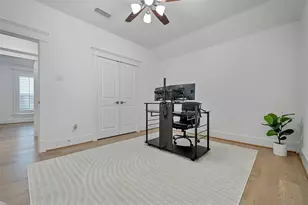 4 Caravelle Ct, Galveston, TX 77554 - Photo 36