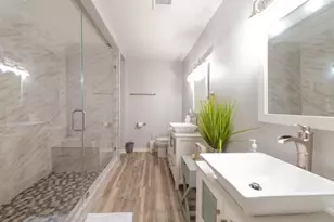 230 White Cedar St, Houston, TX 77015 - Photo 10