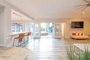230 White Cedar St, Houston, TX 77015 - Photo 2
