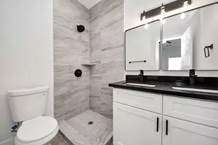 8015 Elbert St, Houston, TX 77028 - Photo 10